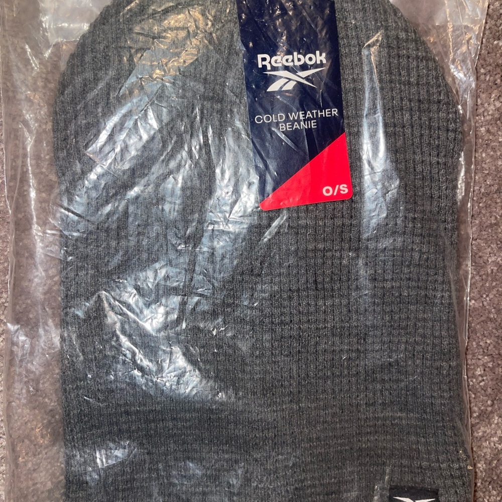 New Reebok cold weather beanie hat – one size.